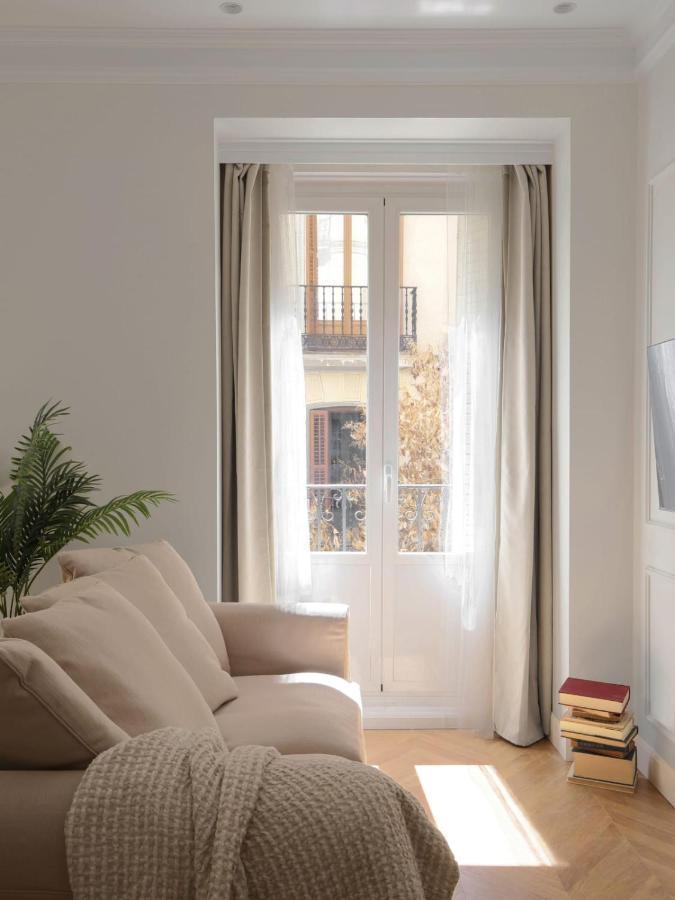 Deluxe Apartment Near Gran Via Мадрид Екстериор снимка
