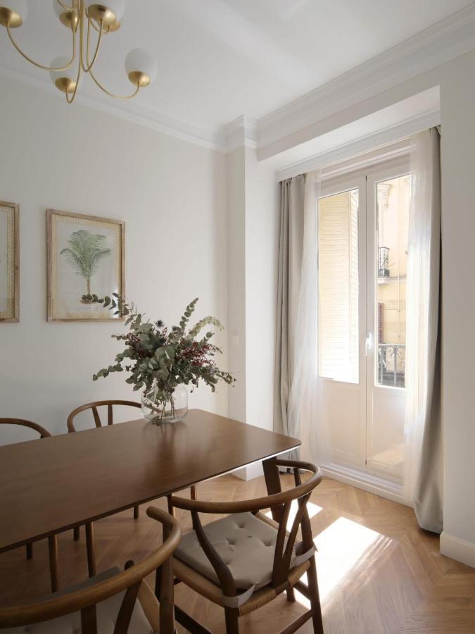 Deluxe Apartment Near Gran Via Мадрид Екстериор снимка
