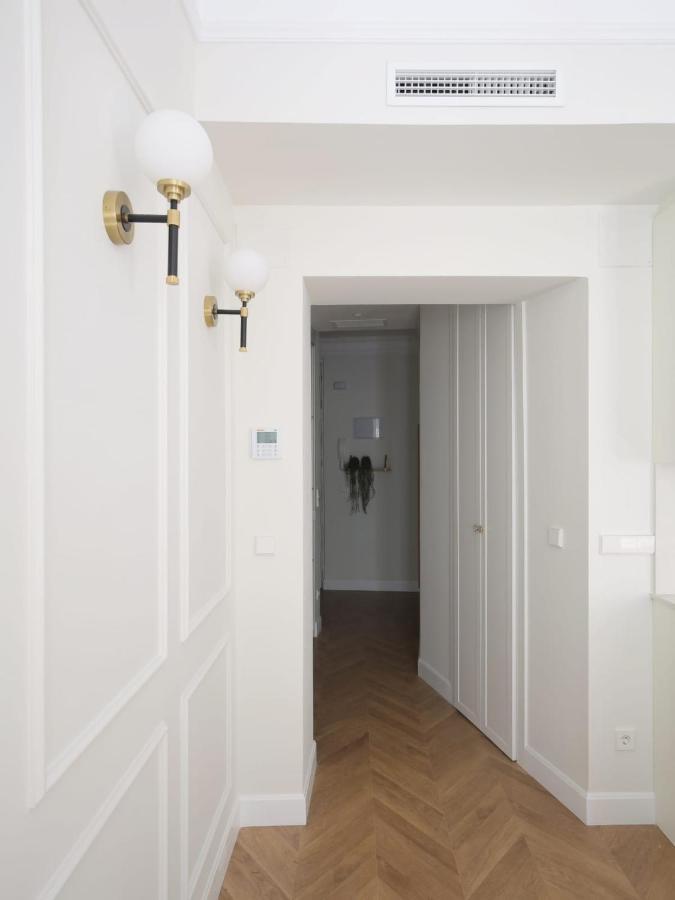Deluxe Apartment Near Gran Via Мадрид Екстериор снимка